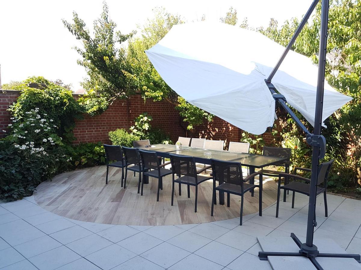 Spacieuse Maison Urbaine Proche Du Centre Ville Béthune エクステリア 写真