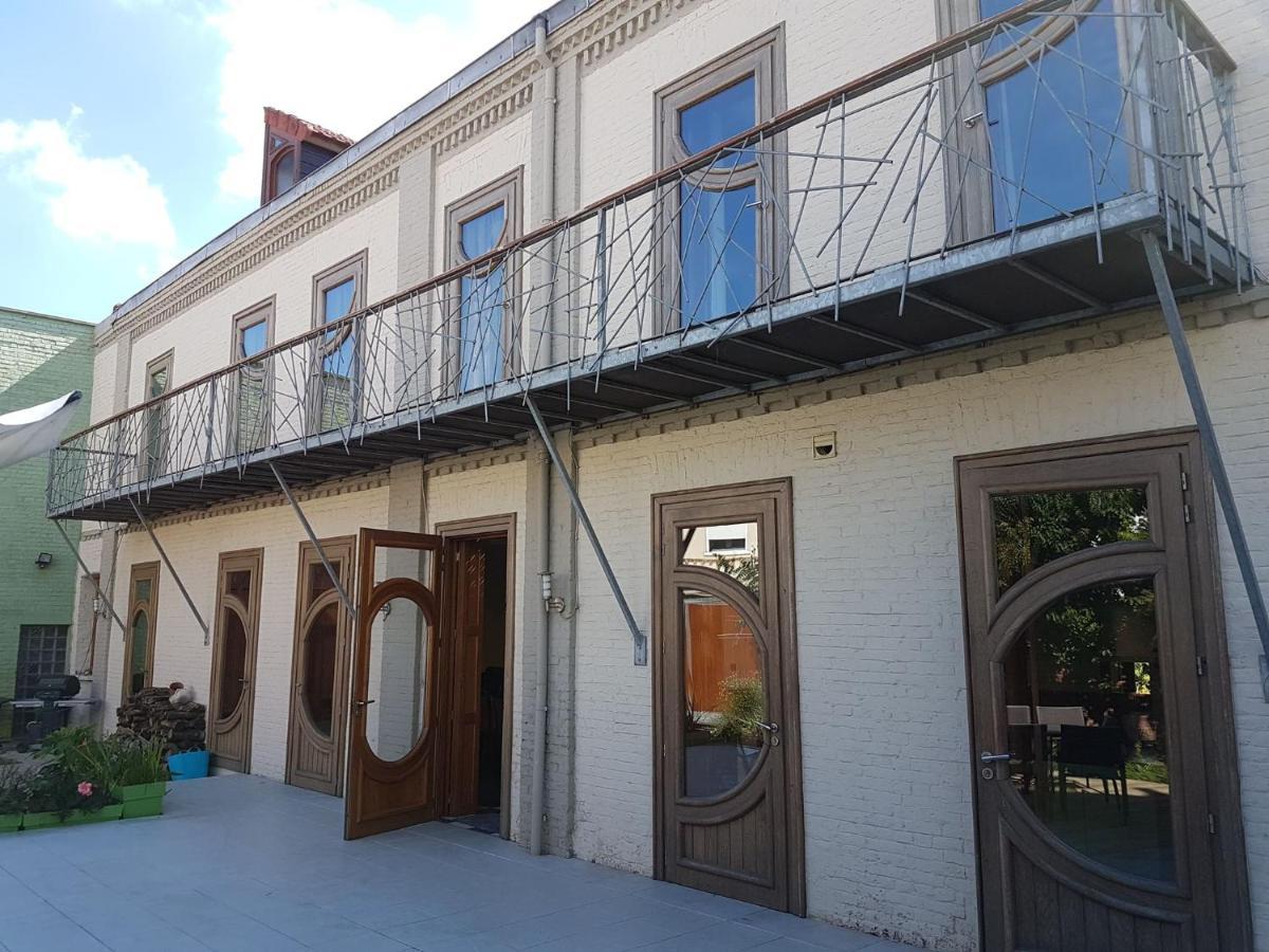 Spacieuse Maison Urbaine Proche Du Centre Ville Béthune エクステリア 写真